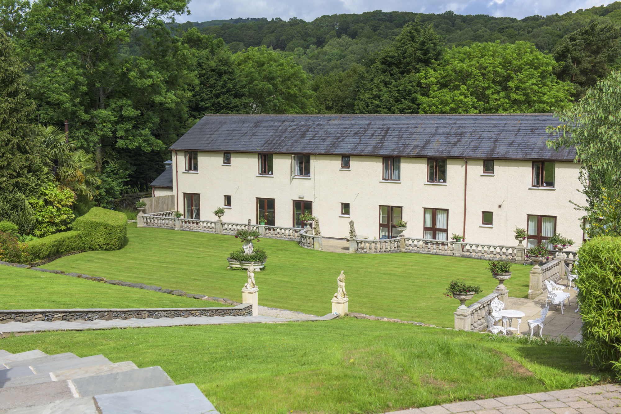 Newby Bridge Hotel Exterior foto